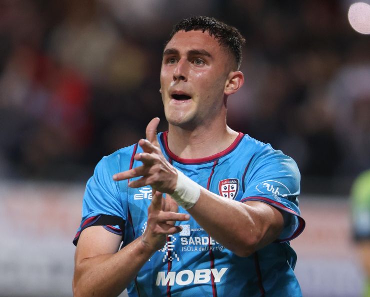 Roberto Piccoli esulta dopo un gol