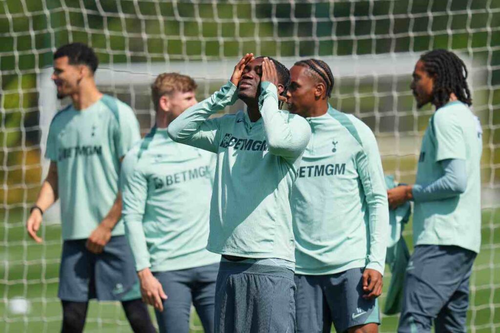 Bissouma in allenamento