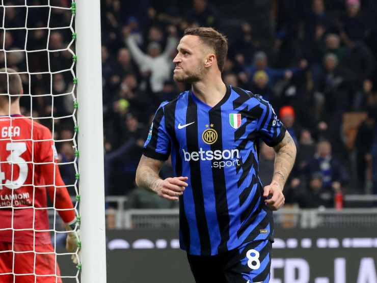 Marko Arnautovic esulta dopo un gol