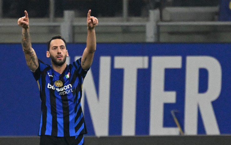 L'esultanza di Hakan Calhanoglu