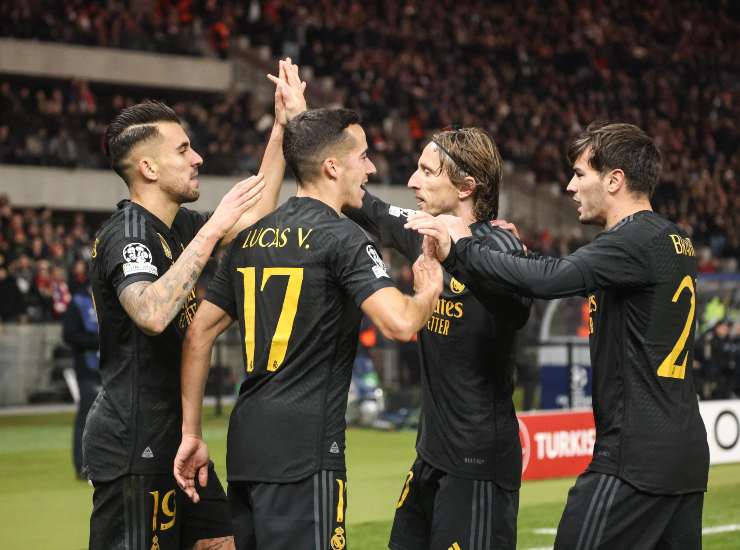 Ceballos esulta con i compagni