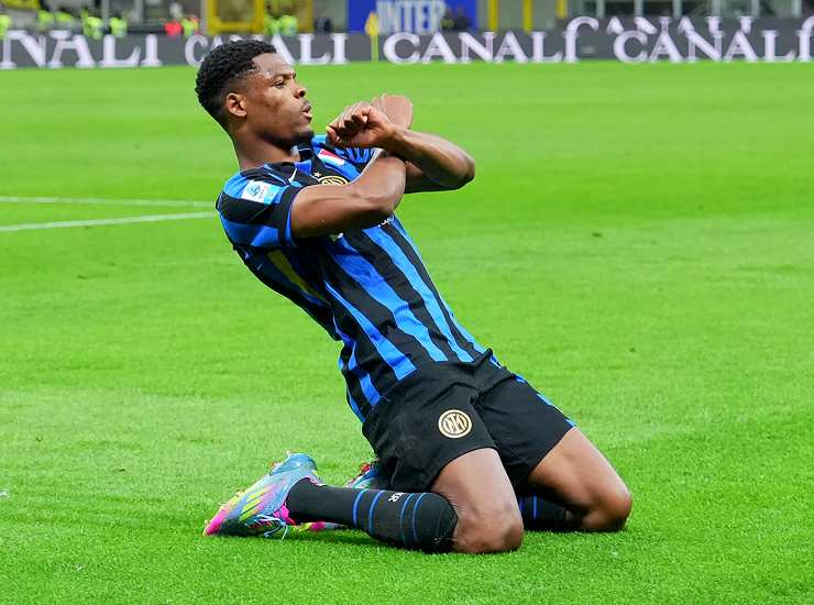 Il terzino dell'Inter Denzel Dumfries