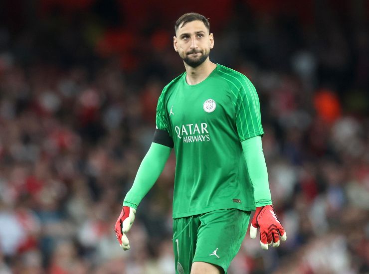 Donnarumma pensieroso