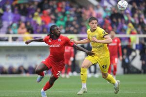 Giovanni Leoni duella con Moise Kean