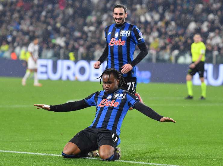 Lookman esulta dopo una rete