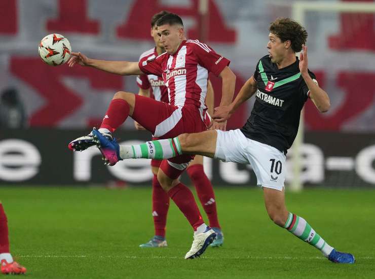 Il difensore dell'Olympiacos Lorenzo Priola