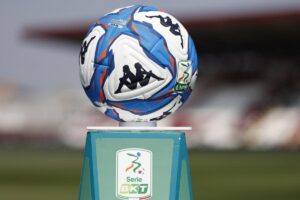Il pallone della Serie B
