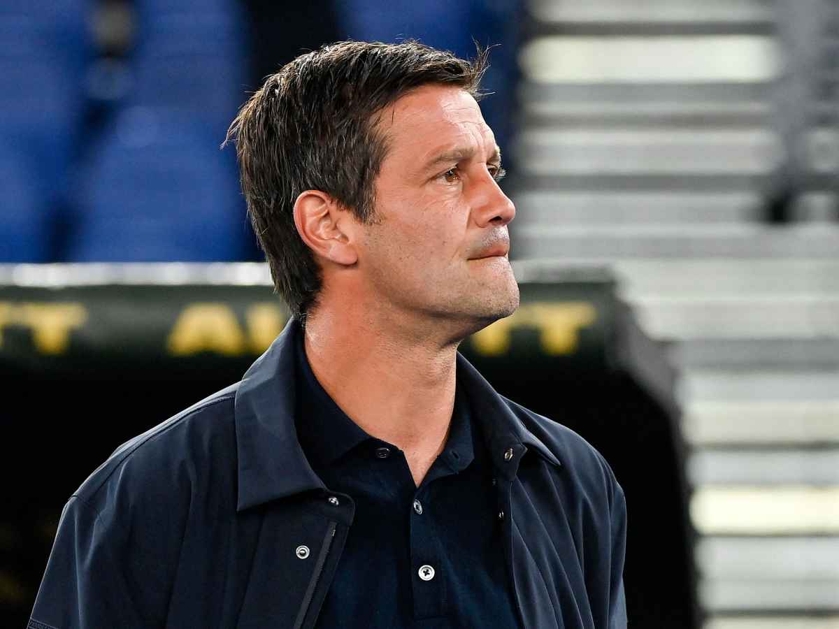 Christian Chivu preoccupato in panchina
