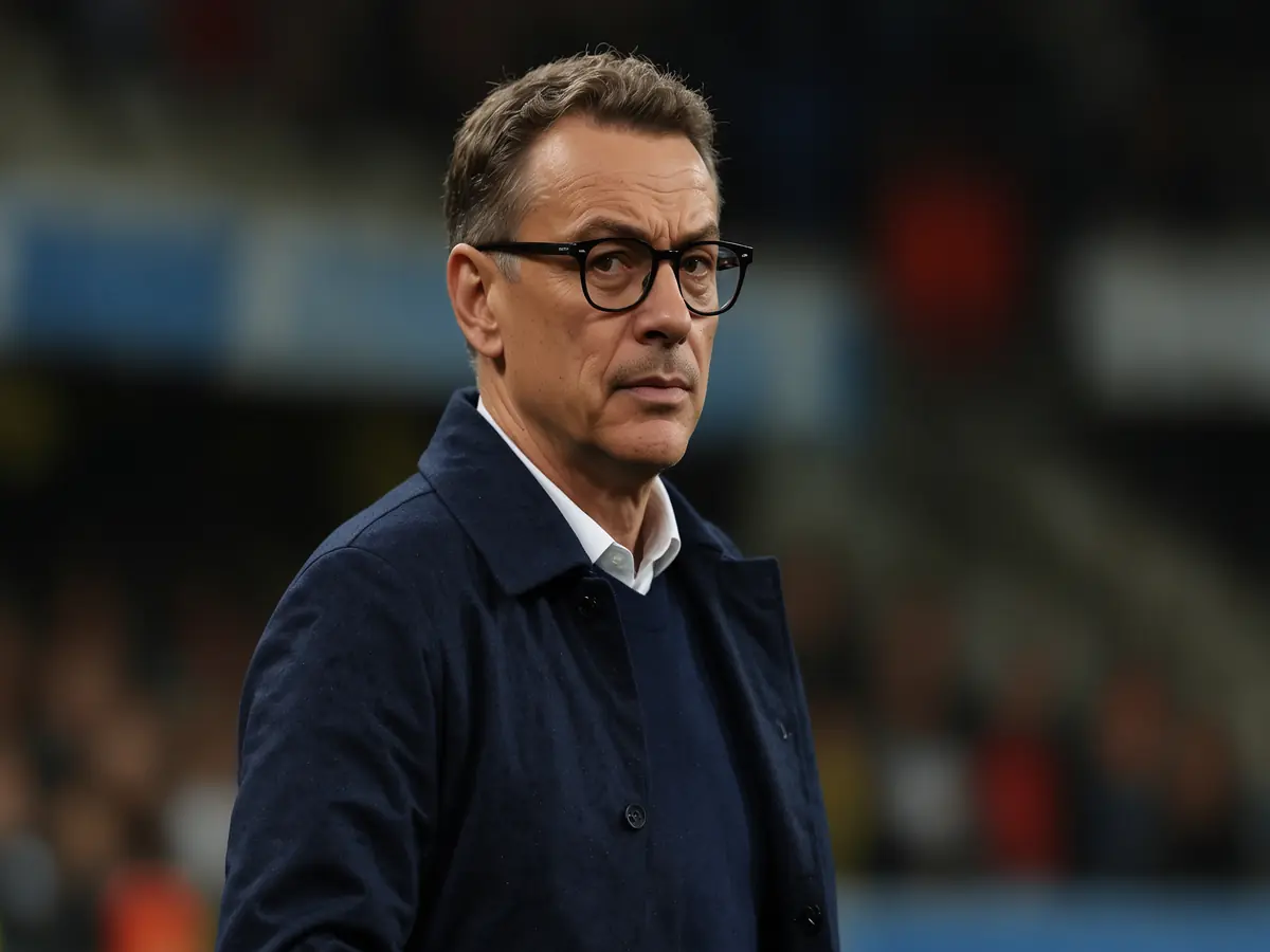 Napoli in Fretta per il Futuro Post-Conte: I Dubbi di Sarri, le Alternative e l'Incontro Manna-McTominay
